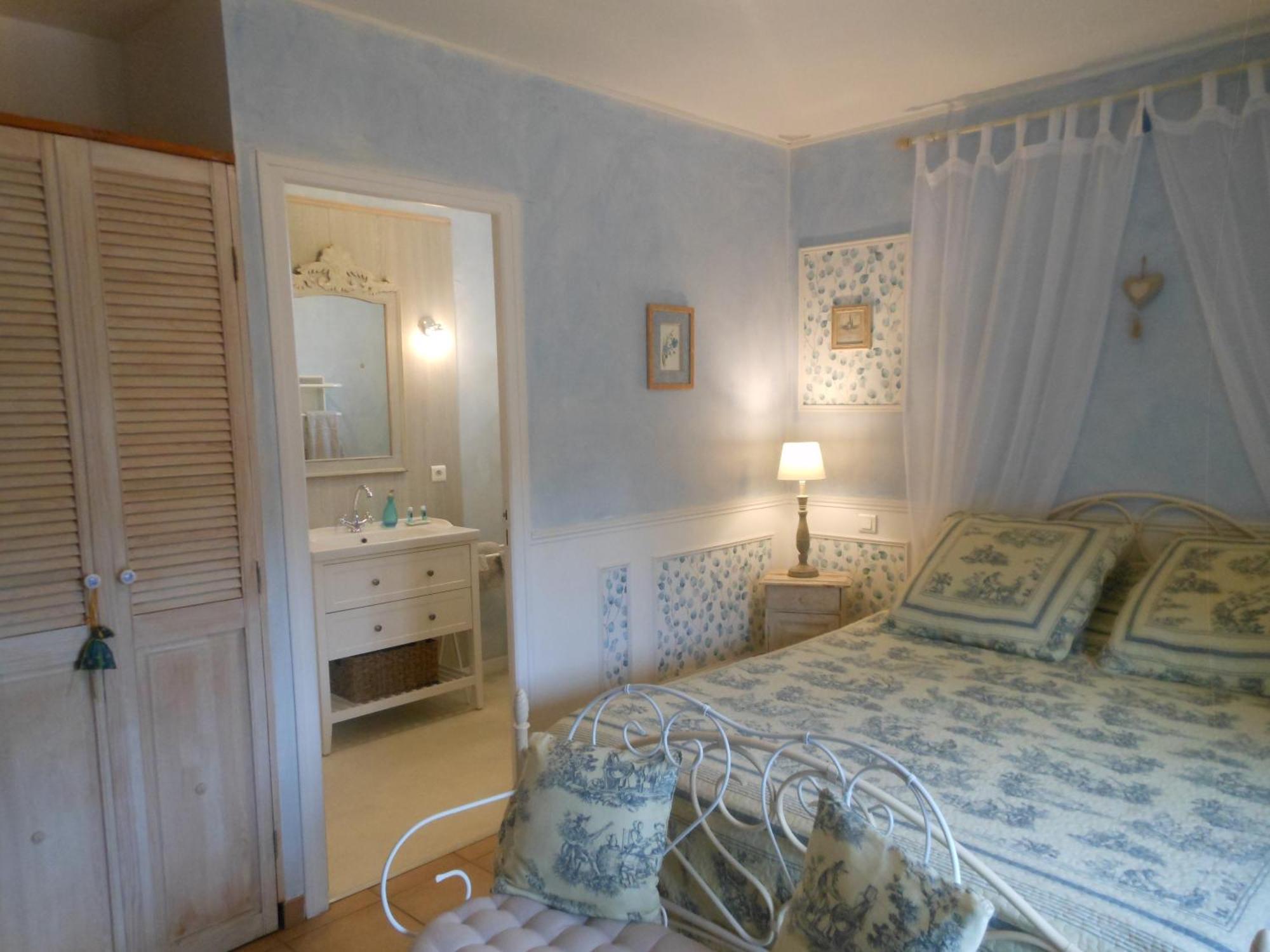 Bed and Breakfast Les Passiflores Roussillon en Isere Zimmer foto