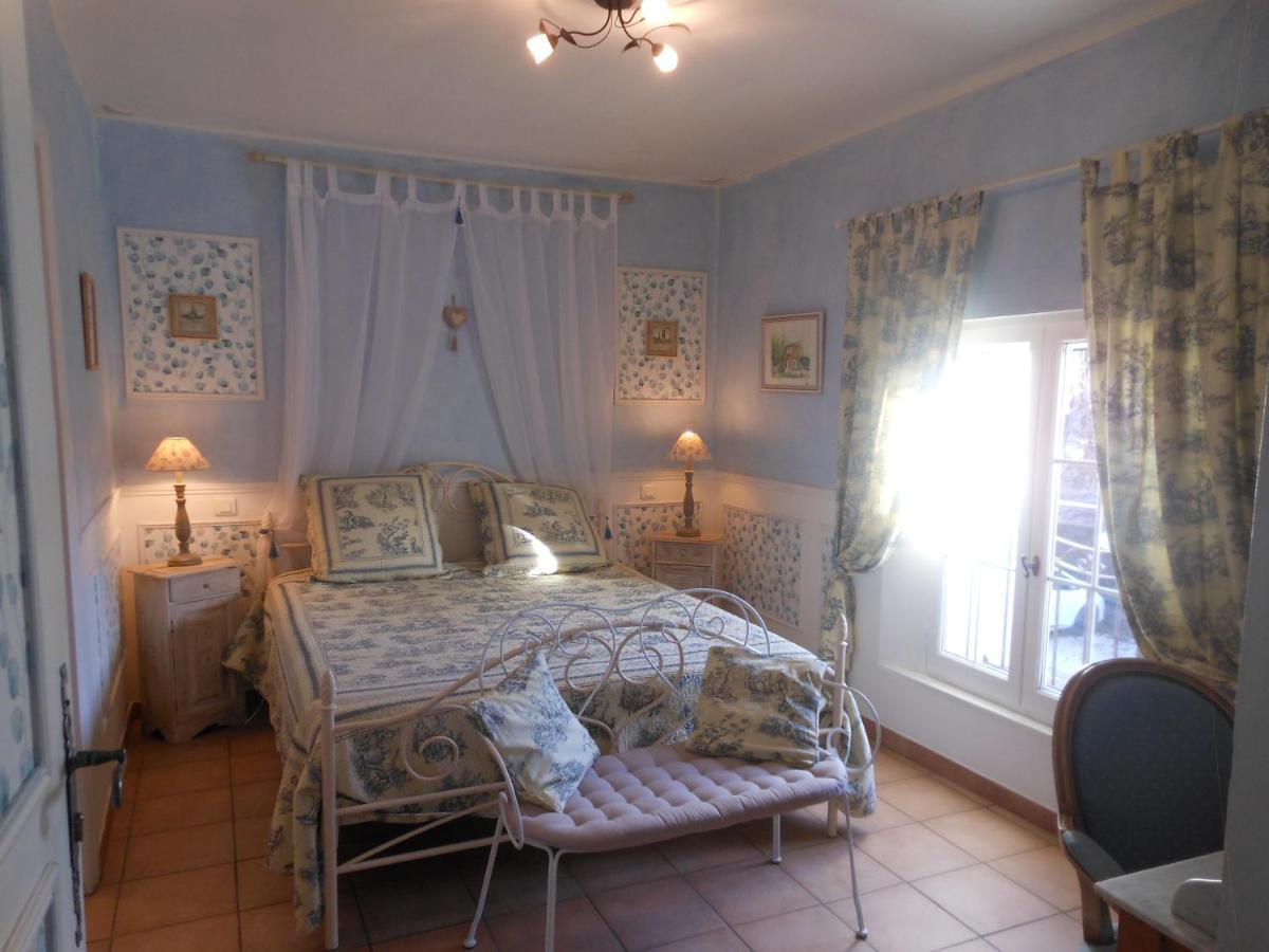 Bed and Breakfast Les Passiflores Roussillon en Isere Exterior foto