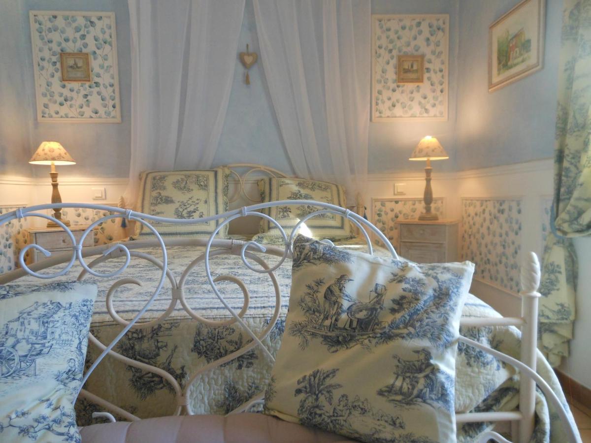 Bed and Breakfast Les Passiflores Roussillon en Isere Exterior foto